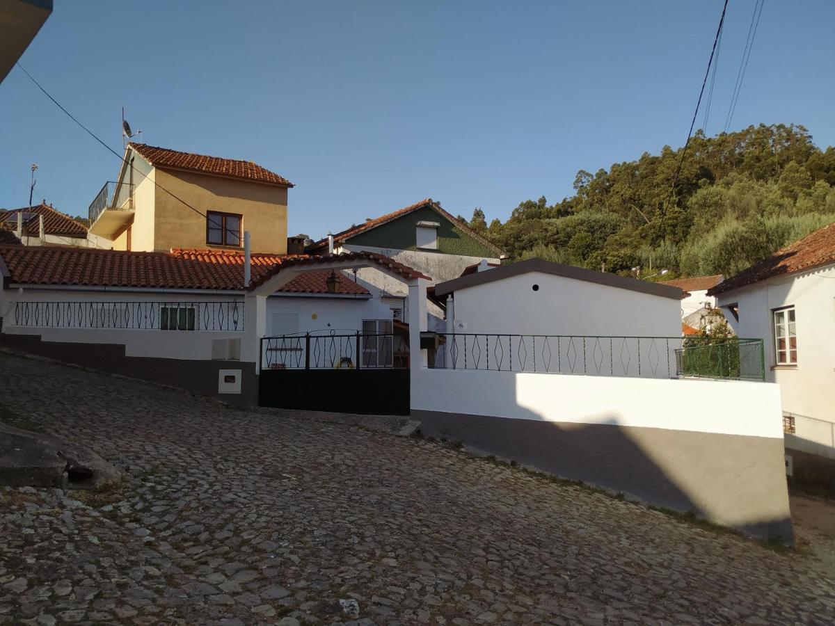 Casa Da Eira Apartment Bordeiro Luaran gambar